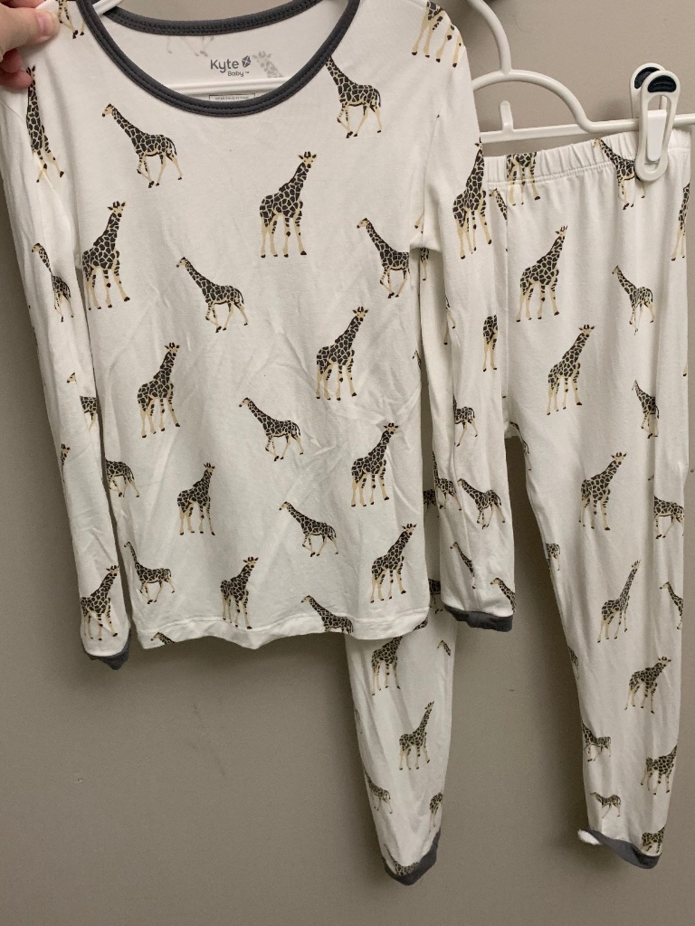 Kyte Giraffe PJs